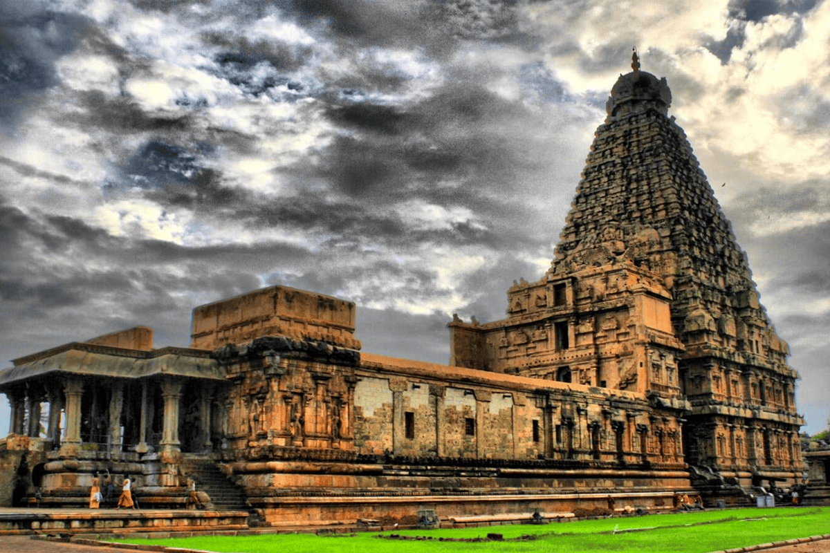 Brihadeeswarar Temple – The Timeless Chola Marvel in Thanjavur